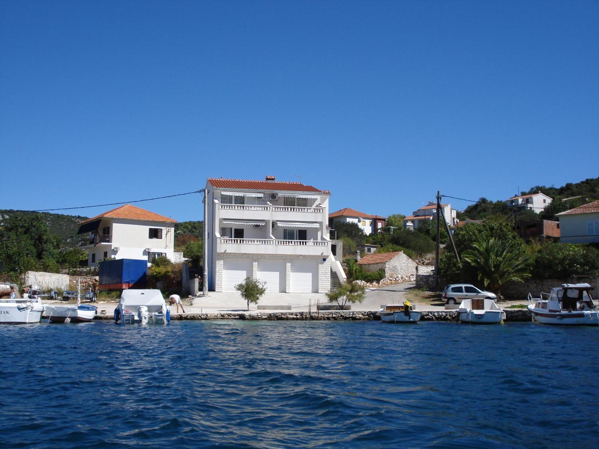 Apartments Mirko Vinišće Dış mekan fotoğraf