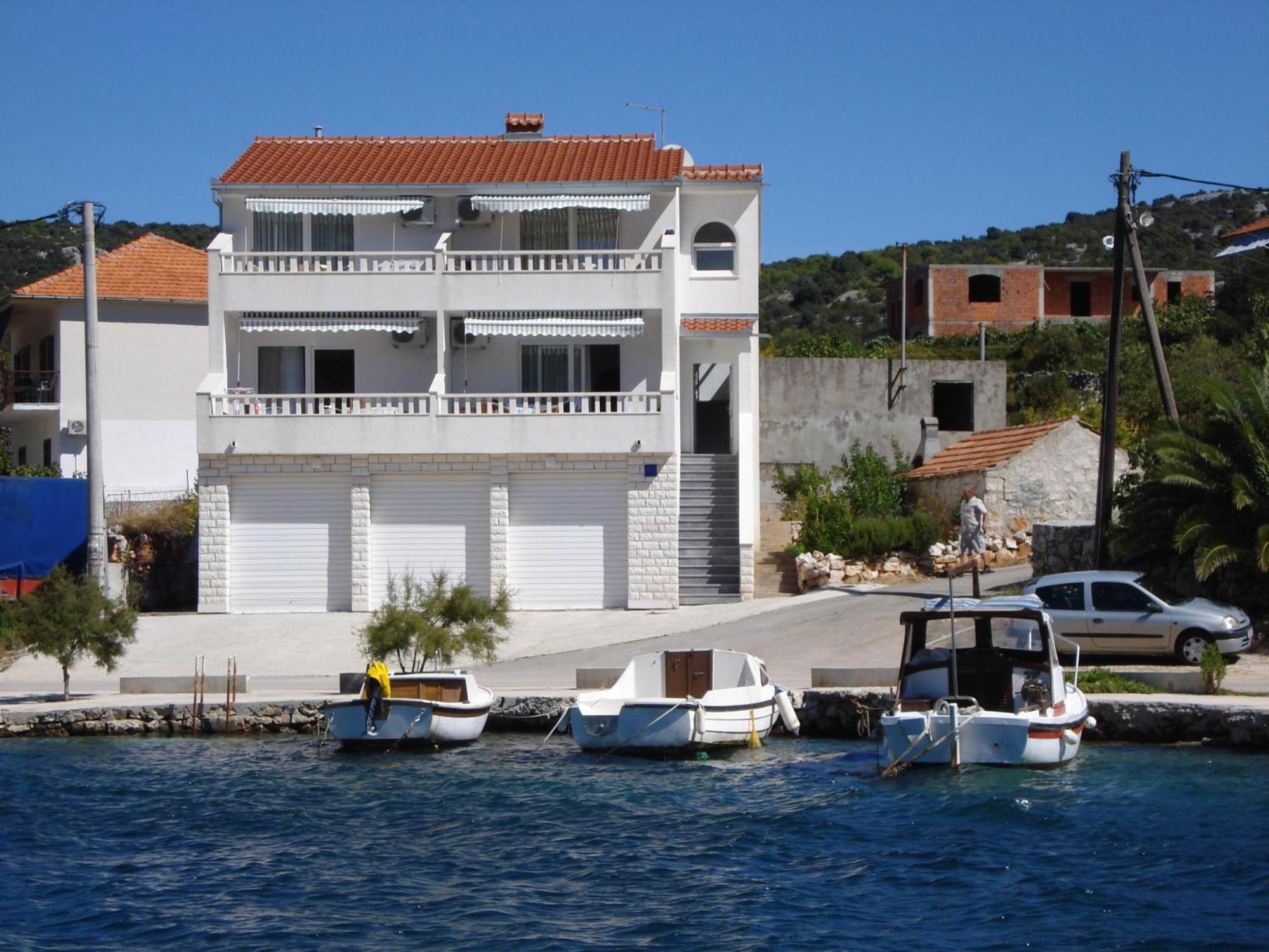 Apartments Mirko Vinišće Dış mekan fotoğraf